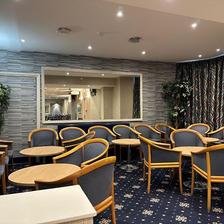 Haddon Hall Hotel Истборн Екстериор снимка