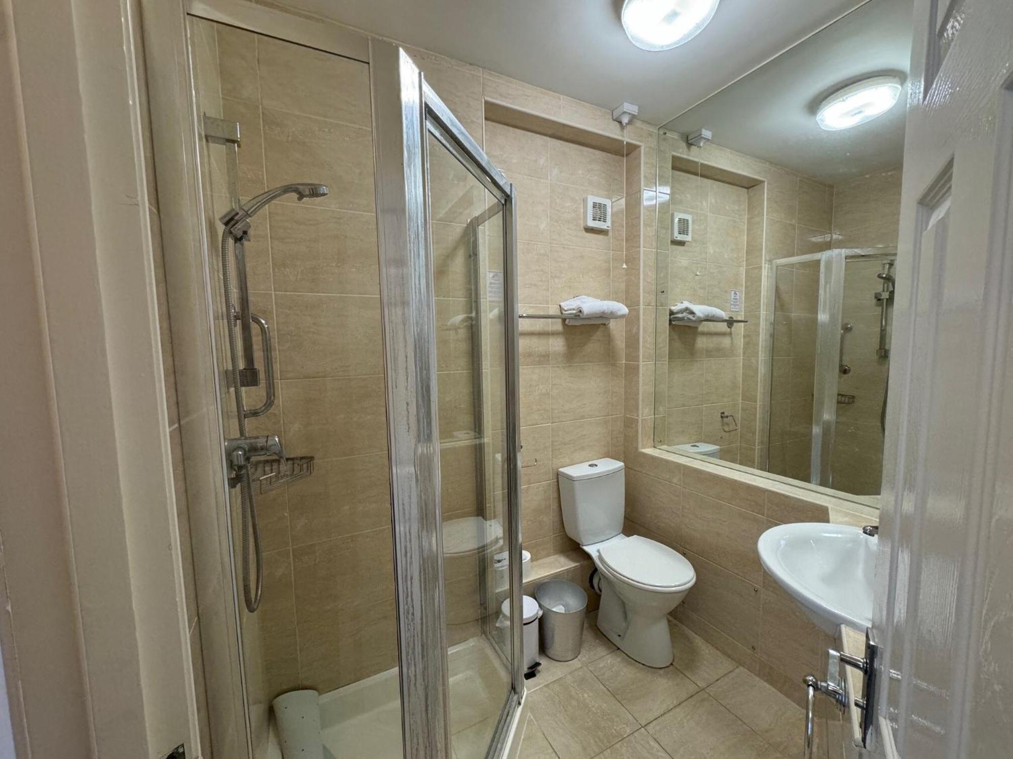 Haddon Hall Hotel Истборн Стая снимка