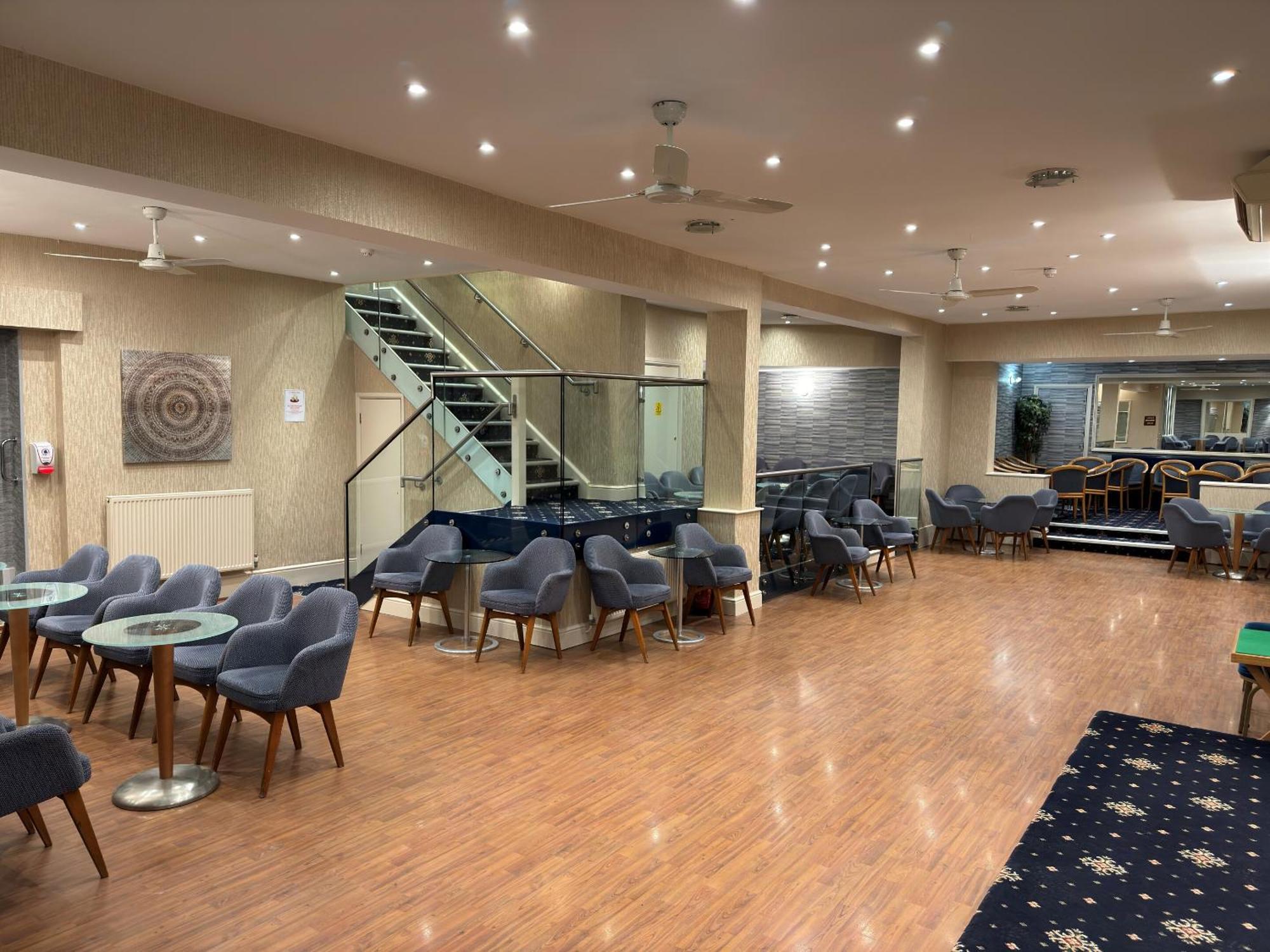 Haddon Hall Hotel Истборн Екстериор снимка